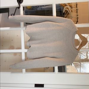 Short sweater